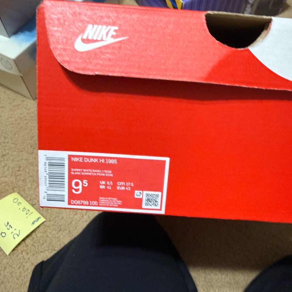 Nike Dunks - image 5